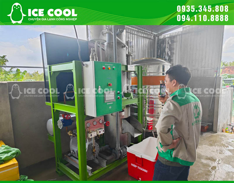 Lắp đặt máy đá viên công suất 1 tấn cho khách hàng